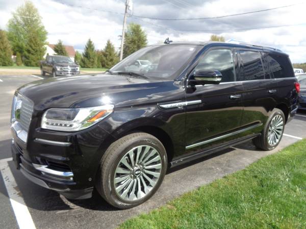 2019 Lincoln Navigator Reserve 4x4 - - by dealer for sale in Frankenmuth, MI – photo 2