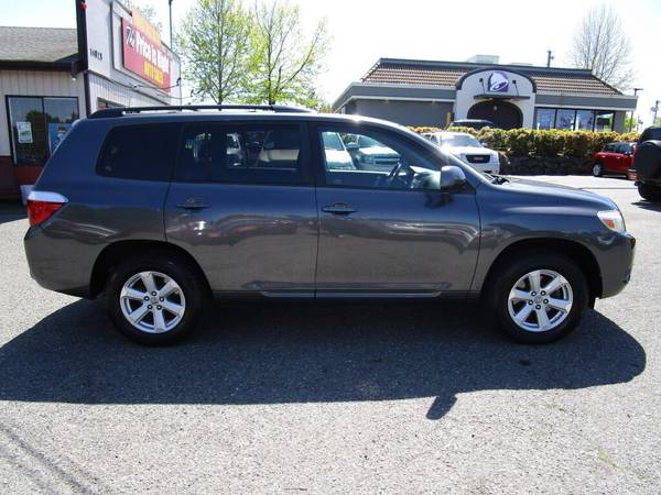 One Owner 2010 Toyota Highlander SE 3rd Row Seating! for sale in Lynnwood, WA – photo 6