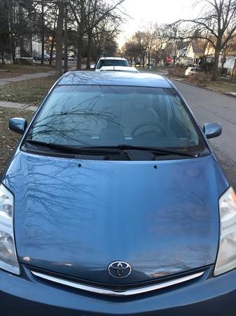 2006 Toyota Prius- 44mpg and Flawless - cars & trucks - by owner -... for sale in Saint Paul, MN – photo 2