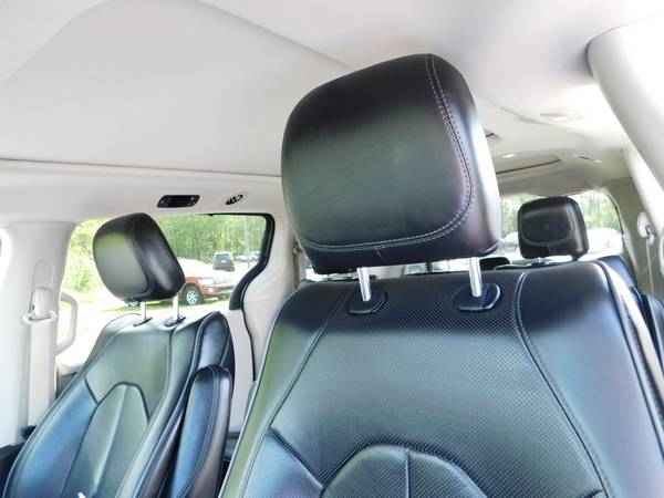 2020 Chrysler Pacifica Limited Warranty Included - Price Negotiable for sale in Fredericksburg, VA – photo 12