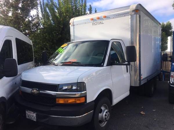 2005 Chevrolet Express G3500 Cutaway Box Truck 12FT Liftgate/Side/ 18k for sale in Fremont, CA – photo 2