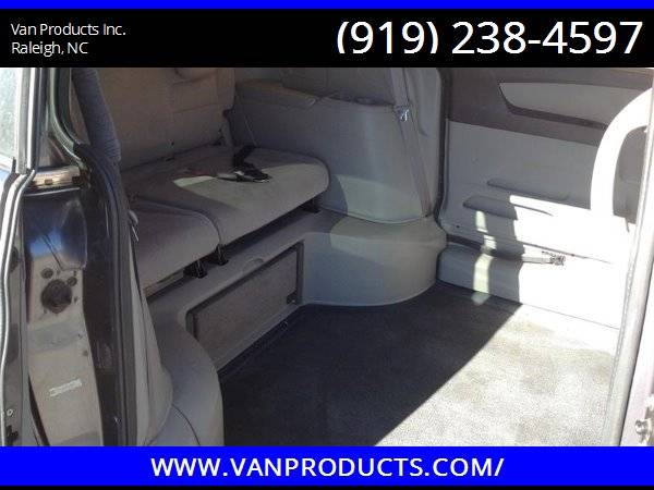 Wheelchair Handicap Accessible Van 2014 Honda Odyssey EX Gray - cars... for sale in Raleigh, NC – photo 7