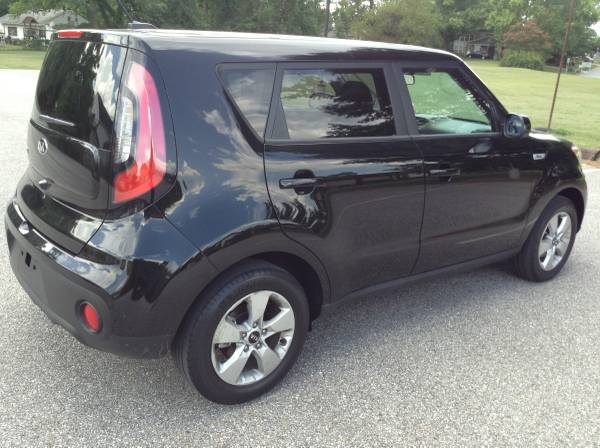 KIA 2019 SOUL , 1400 MILE - cars & trucks - by dealer - vehicle... for sale in Clinton, District Of Columbia – photo 4