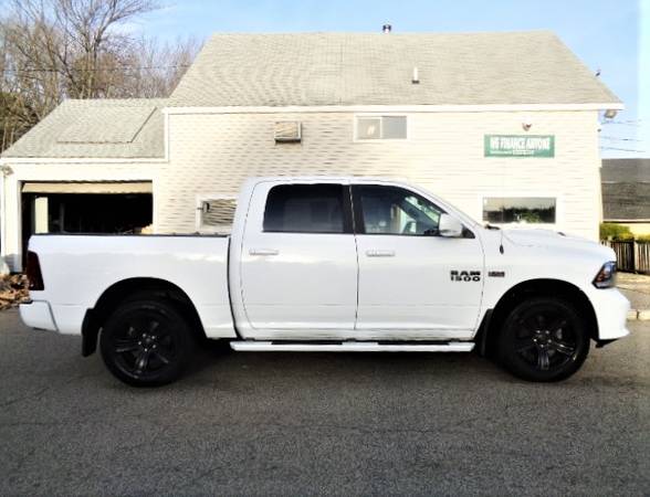 2018 Ram 1500 NIGHT Crew Cab 4x4 NAV Leather LOADED 1-Owner Clean for sale in Hampton Falls, MA – photo 3