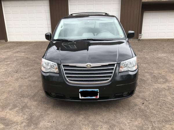2008 Chrysler Town & Country for sale in Duluth, MN – photo 2