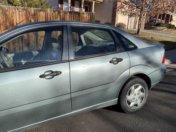 Ford Focus SE ZX4 CLEAN - cars & trucks - by owner - vehicle... for sale in Aurora, CO – photo 7