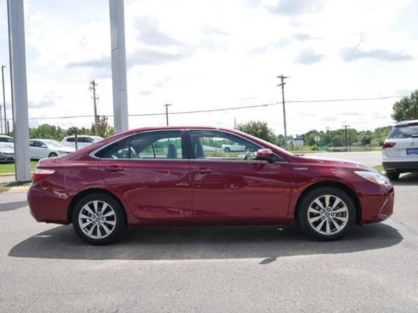 2017 Toyota Camry Hybrid XLE for sale in Inver Grove Heights, MN – photo 9