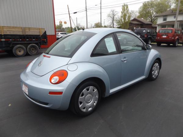 2010 VOLKSWAGON BEETLE - - by dealer - vehicle for sale in Lima, OH – photo 3