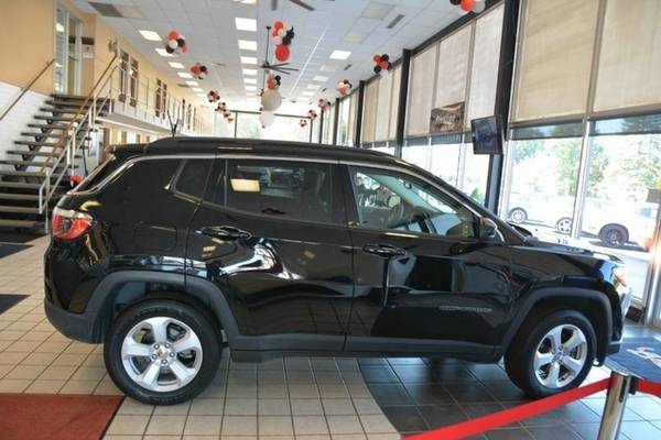 2019 Jeep Compass Latitude for sale in Cuyahoga Falls, OH – photo 8