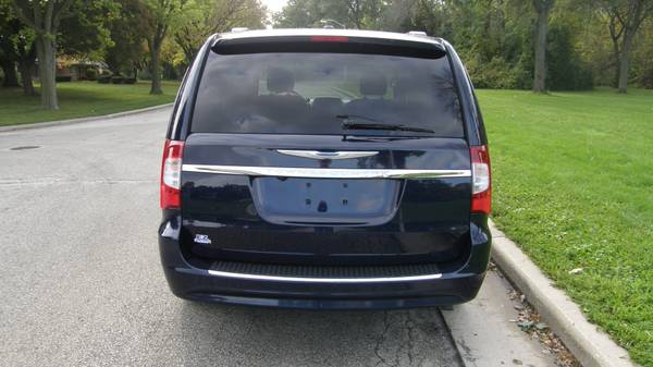 2013 Chrysler Town&Country Touring Leather+Dvd Backup Cam 59000 Miles for sale in West Allis/Milwaukee, WI – photo 3