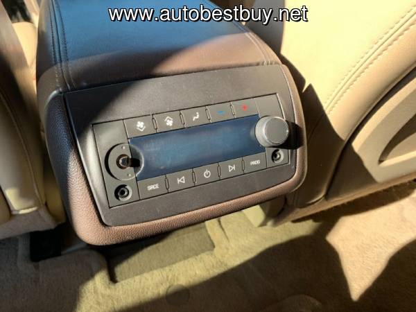 2008 Buick Enclave CXL AWD 4dr Crossover Call for Steve or Dean for sale in Murphysboro, IL – photo 17