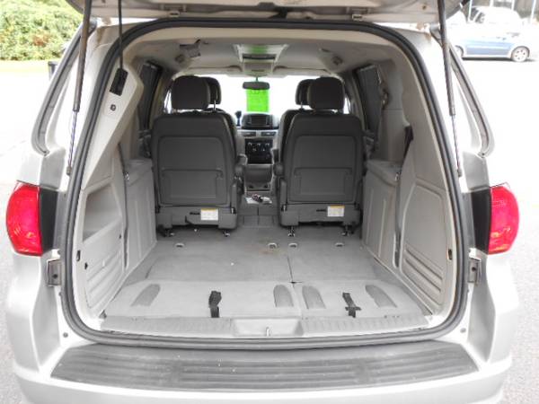 2011 Volkswagen Routan SE 102k Miles Leather 2 DVD Players Rev for sale in Seymour, NY – photo 22