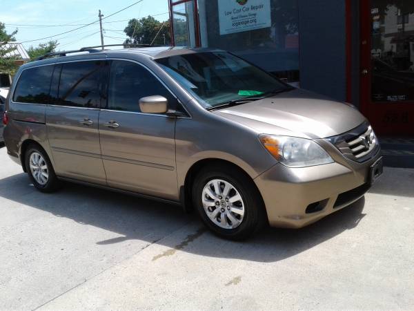 2010 Honda Odyssey Inspected for sale in Frederick, MD – photo 2