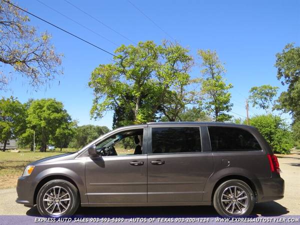 *2017 DODGE GRAND CARAVAN SXT* 1 OWNER/3RD ROW LEATHER/MUCH MORE!!! for sale in Tyler, TX – photo 3
