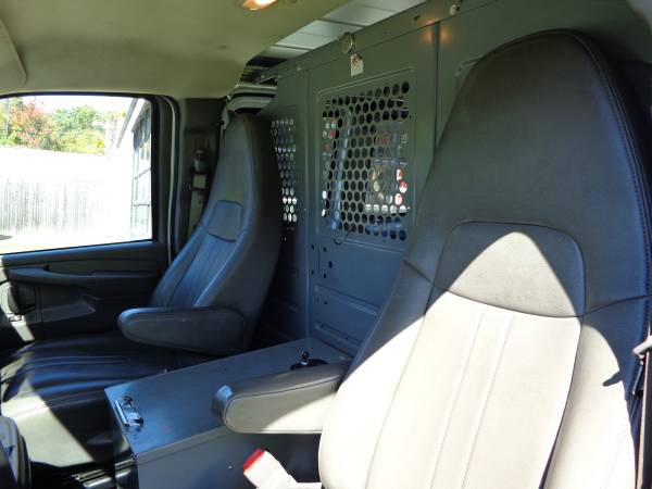 2014 GMC Savana G3500 Extended Cargo *low miles for sale in Lunenburg , MA – photo 17