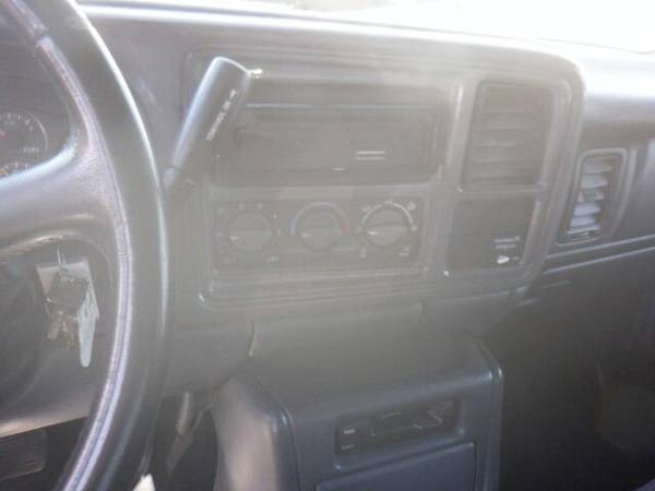 2002 Chevrolet Silverado 1500 LS - - by dealer for sale in Des Moines, IA – photo 9