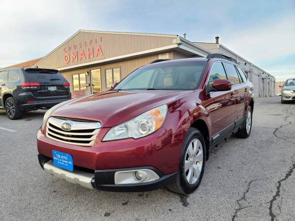 2011 Subaru Outback 3.6R Limited AWD ** GREAT CONDITION** - cars &... for sale in Omaha, NE – photo 3