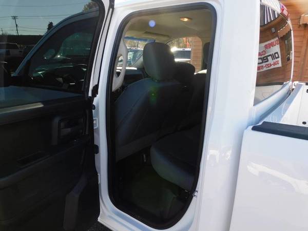 Dodge Ram 4wd Pickup 1500 Tradesman Crew Cab HEMI Pickup Truck V8 -... for sale in Greenville, SC – photo 19