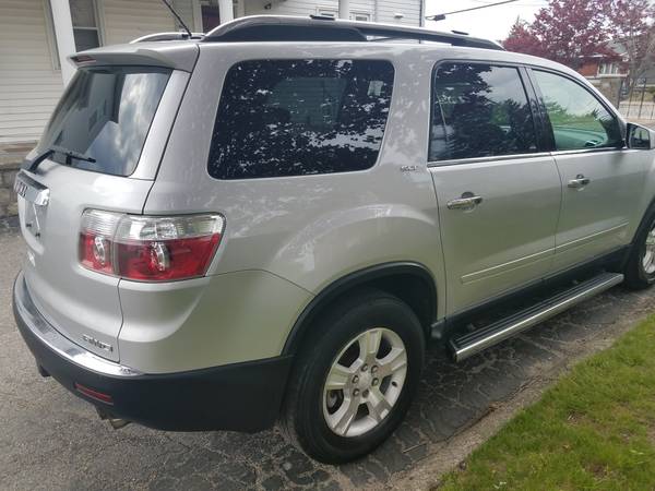 2009 GMC Acadia SLT All wheel drive Leather dual roofs CLEAN for sale in West Warwick, RI – photo 5