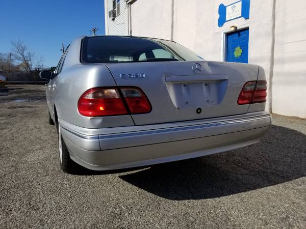 2000 Mercedes E320 only 60,000 miles - cars & trucks - by owner -... for sale in Salem, MA – photo 3