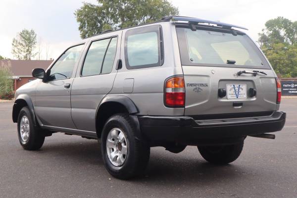1998 Nissan Pathfinder 4x4 4WD SE SUV - cars & trucks - by dealer -... for sale in Longmont, CO – photo 7