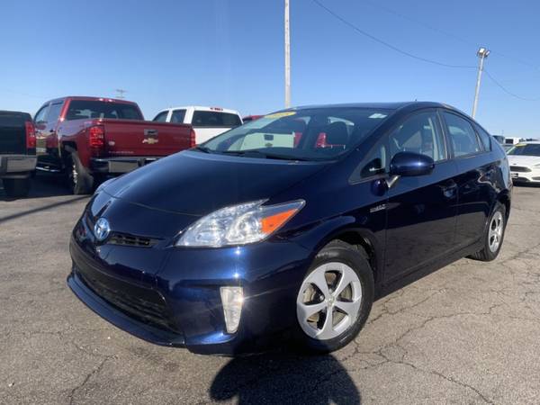 2015 TOYOTA PRIUS - cars & trucks - by dealer - vehicle automotive... for sale in Chenoa, IL – photo 2