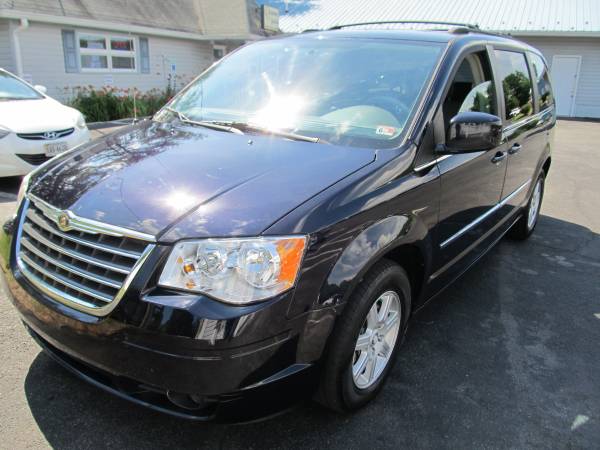 2010 CHRYSLER TOWN & COUNTRY TOURING, LEATHER, ETC 3/5 POWER TRAIN... for sale in LOCUST GROVE, VA 22508, VA – photo 3