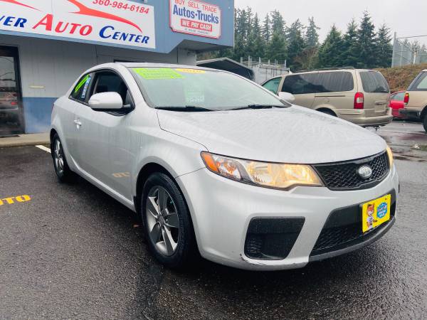 2010 Kia Forte Koup // Gas Saver // Extra Clean - cars & trucks - by... for sale in Vancouver, OR – photo 3
