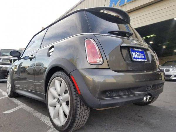 2006 MINI Cooper S 2dr Hatchback ALL CREDIT ACCEPTED!!! for sale in Sacramento , CA – photo 5