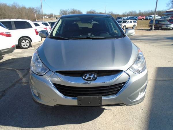 2011 Hyundai Tucson Limited Auto AWD - cars & trucks - by dealer -... for sale in Granby, MO – photo 2