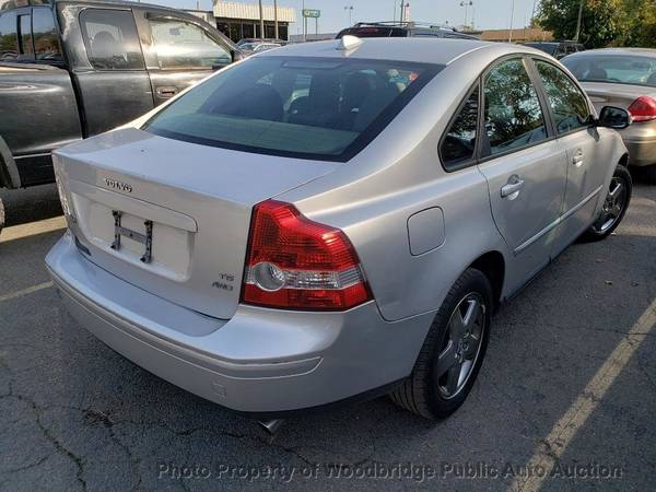 2007 *Volvo* *S40* *T5* Silver - cars & trucks - by dealer - vehicle... for sale in Woodbridge, District Of Columbia – photo 3