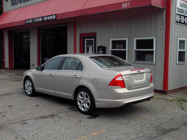 2010 Ford Fusion SE FWD - cars & trucks - by dealer - vehicle... for sale in Mansfield, OH – photo 5