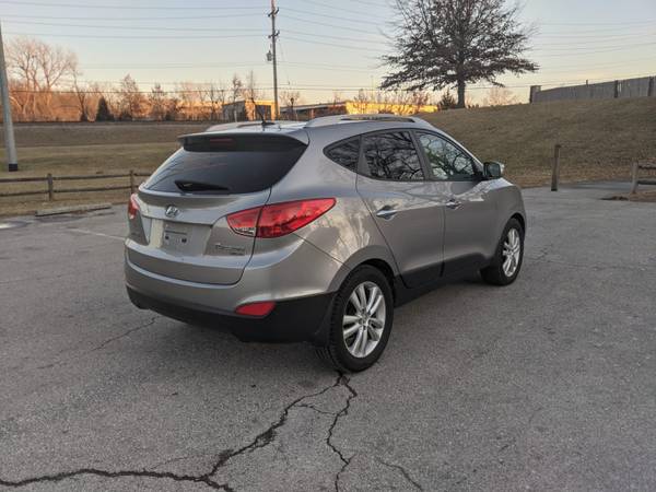 2011 HYUNDAI TUCSON GLS - - by dealer - vehicle for sale in Merriam, MO – photo 7