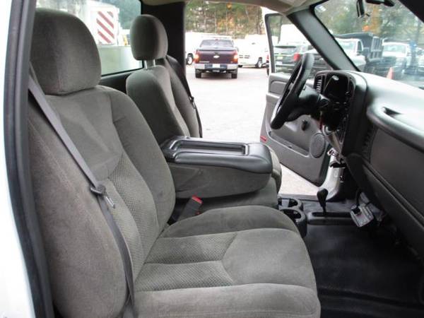 2006 Chevrolet Silverado 2500 REG. CAB 4X4 W/ SNOW PLOW * 84K * -... for sale in south amboy, IN – photo 12