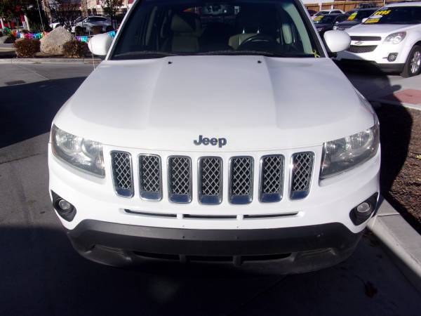 2014 JEEP COMPASS 4X4!! LOW MILES! GUARANTEED FINANCING APPROVAL! -... for sale in Reno, NV – photo 2