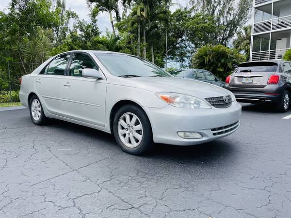 Toyota Camry V6 Xle GOOD CONDICION for sale in Fort Lauderdale, FL – photo 4