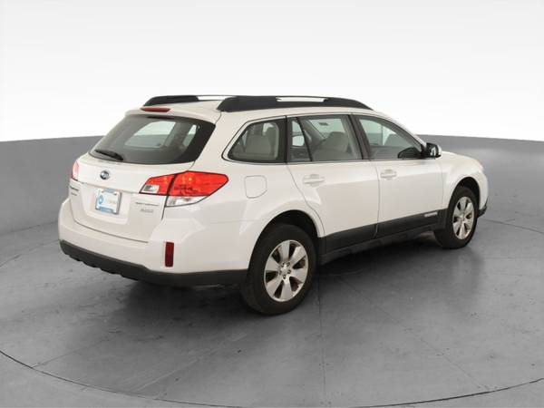 2012 Subaru Outback 2.5i Wagon 4D wagon White - FINANCE ONLINE -... for sale in Albany, GA – photo 11