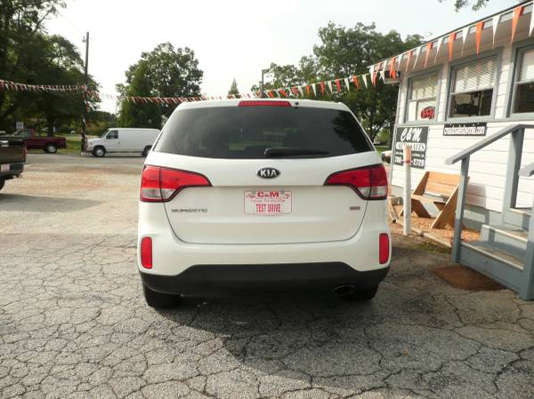 2014 KIA SORENTO LX - cars & trucks - by dealer - vehicle automotive... for sale in Lavonia, SC – photo 4