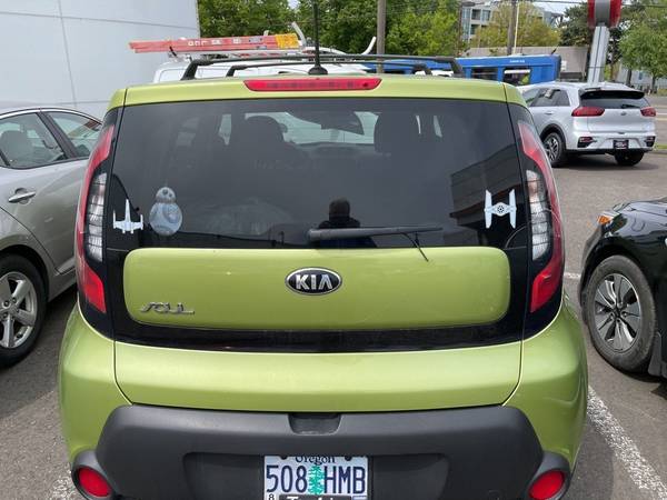 2015 Kia Soul Base Hatchback - - by dealer - vehicle for sale in Beaverton, OR – photo 3