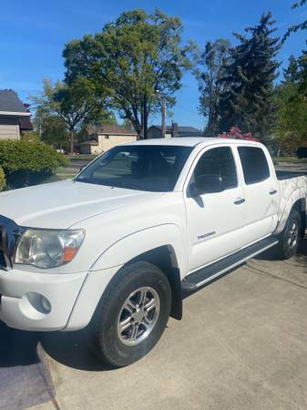 2011 Toyota Tacoma for sale in Central Point, OR – photo 3