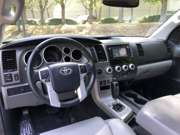 2015 Toyota Sequoia SR5 4WD V8 5.7L --Navi, Leather, Third Row-- -... for sale in Kirkland, WA – photo 12