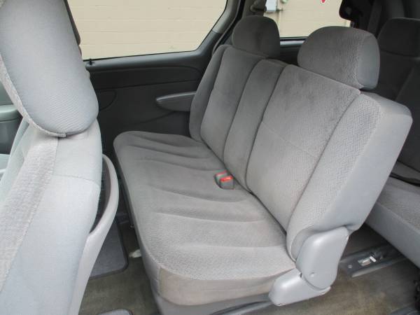 2006 CHRYSLER TOWN & COUNTRY 120K MILES - - by dealer for sale in Middletown, OH – photo 6