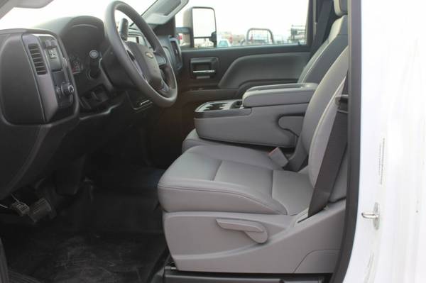 2019 Chevrolet Silverado 6500HD 4X2 2dr Regular Cab for sale in Kingsburg, CA – photo 9