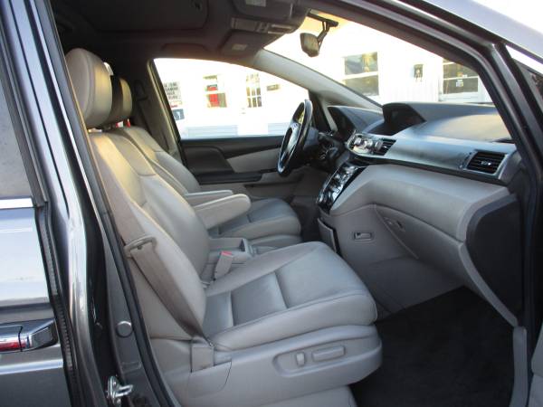 2013 Honda Odyssey EX-L Drives great, hot deal for sale in Roanoke, VA – photo 14