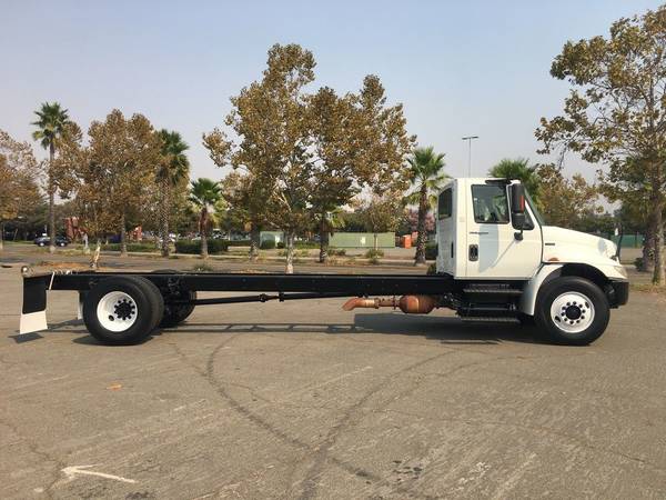 2013 INTL CARB COMPLIANT CAB & CHASSIS PTO READY *MAKE ME A DUMP* -... for sale in Fairfield, WA – photo 4