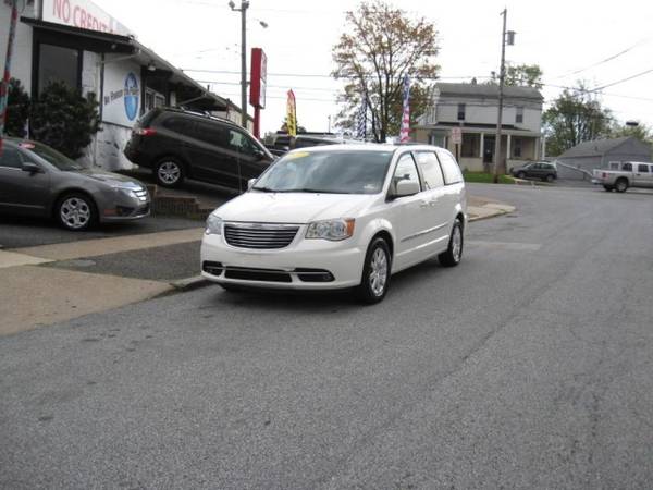 2013 Chrysler Town & Country Touring - Super Clean! for sale in Prospect Park, NJ – photo 2