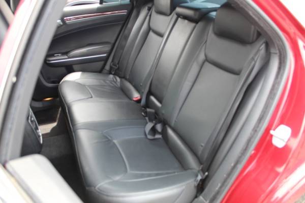 *52,000 Miles* 2014 Chrysler 300 S V6 Navi Sunroof Leather Backup Cam for sale in Louisville, KY – photo 8