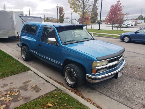 1992 Chevy 1500 2-wheel drive manual transmission for sale in Kenosha, WI – photo 3