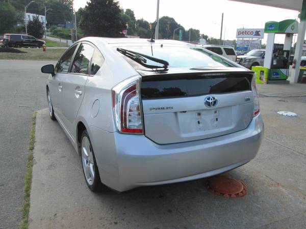 2013 Toyota Prius Five Hatchback ** 128,363 Miles ** - cars & trucks... for sale in Peabody, MA – photo 3