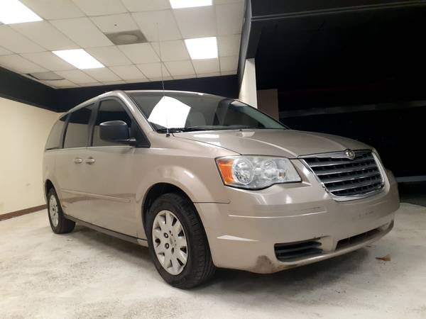 2009 Chrysler Town Country Van, ....NICE!!!!.... - cars & trucks -... for sale in Decatur, GA – photo 3